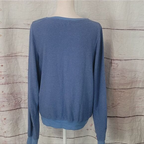 Wildfox Le Weekend Sweater Size Medium - Picture 2 of 6